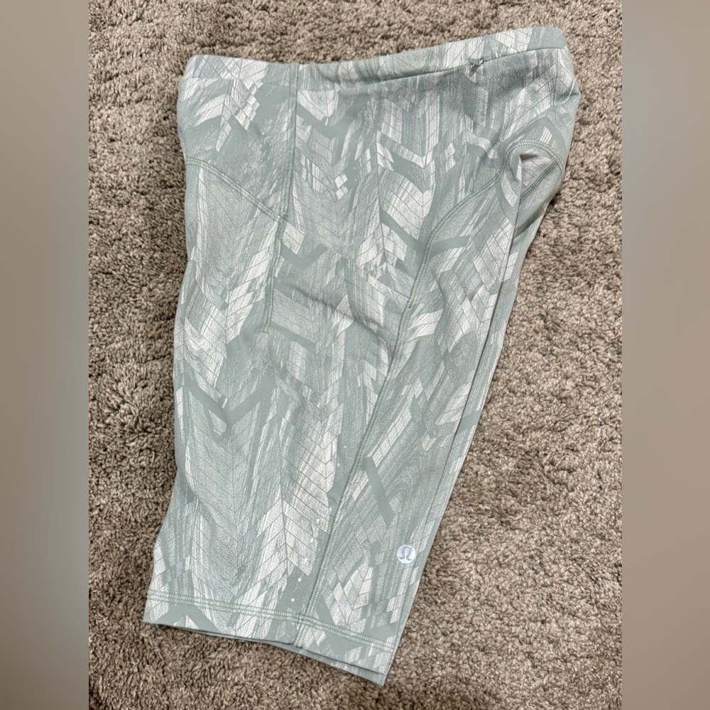 Lululemon Swift Speed HR short 8"-Sage green/blue/white-Size 4 - Picture 9 of 9